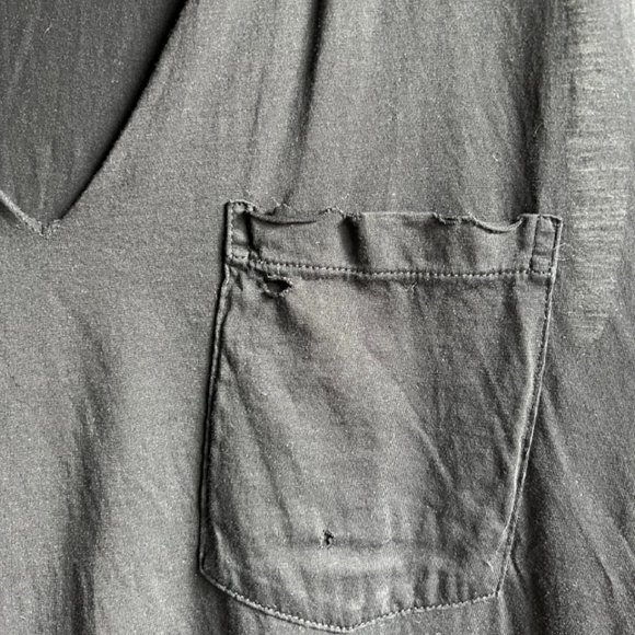 BLACK ROCKSTAR SLEEVELESS TEE - Picture 2 of 3